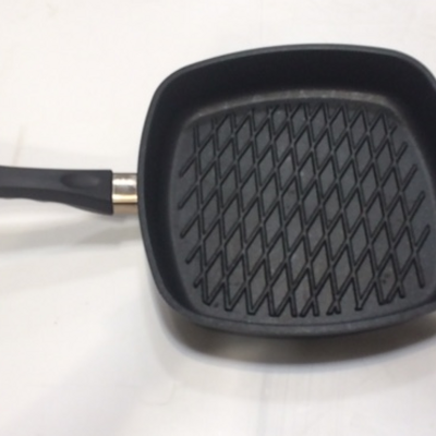 ../frankl24shop/Gusseisenpfanne quadratisch 29 cm induktionsfähig